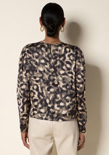 ABSTRACT TIE DYE ANIMAL