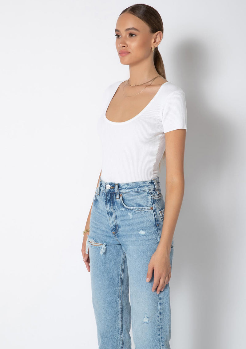 BRIGHT WHITE